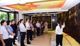 我院开展“不忘初心、牢记使命”主题教育---革命传统教育活动    参观中共贵州省工委旧址