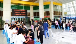 我院到铜仁市开展义诊暨革命传统教育活动