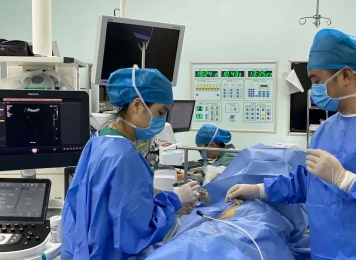 我科开展肝癌射频消融术