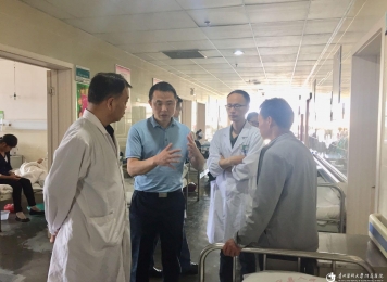与基层医院交流