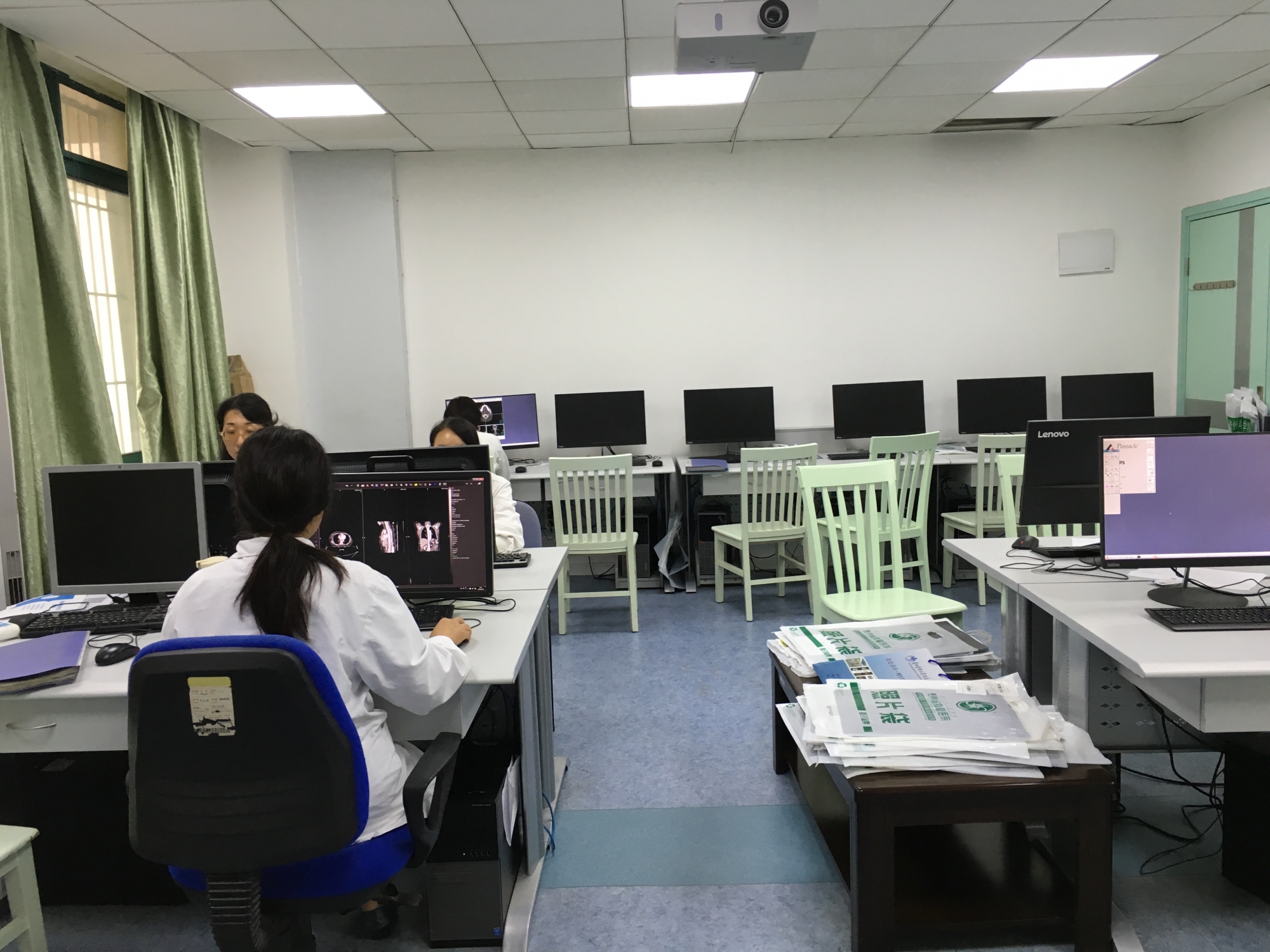 设备优势-图片集锦-肿瘤科-业务科室-贵州医科大学附属医院【官方网站