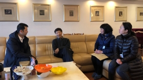 院领导春节前走访慰问老领导、老专家
