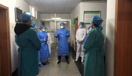 发热门诊开展新冠肺炎咽拭子采集工作