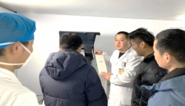 逆行队伍中的检验人