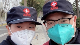 云朵朵“战疫”手记丨今天我客串记者，采访了昨天接待世卫组织官员的他……