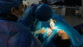贵医附院心内科团队在省内率先实施全球体积最小的ICD植入术