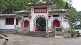 贵医附院创建人之一杨静波教授