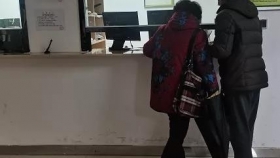 【党史学习教育·我为群众办实事】病案档案管理科强化服务，解决患者排长队问题