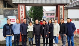 院长左石带队到三穗县宣讲党的二十大精神并看望驻村干部