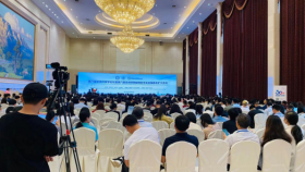 药学部两位博士在亚洲药剂学论坛作学术报告