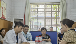 总会计师谌贻萍列席指导机关第六党支部专题组织生活会