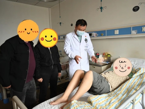 【媒体贵医·百姓健康】贵州首例！母亲捐肾救子，贵医附院为19岁少年再造“新膀胱”