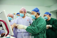 【媒体贵医·天眼新闻】骨科手术机器人正式“上岗”！贵医附院通过机器人辅助成功完成2例高难度脊柱与膝关节置换手术