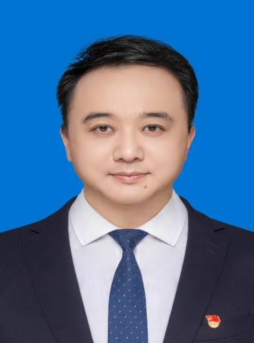 纪委书记  韩世举