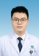 何俊