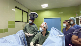 跨越万里的健康守护：第4批援所医疗队成功为所国一患者实施前列腺微创手术
