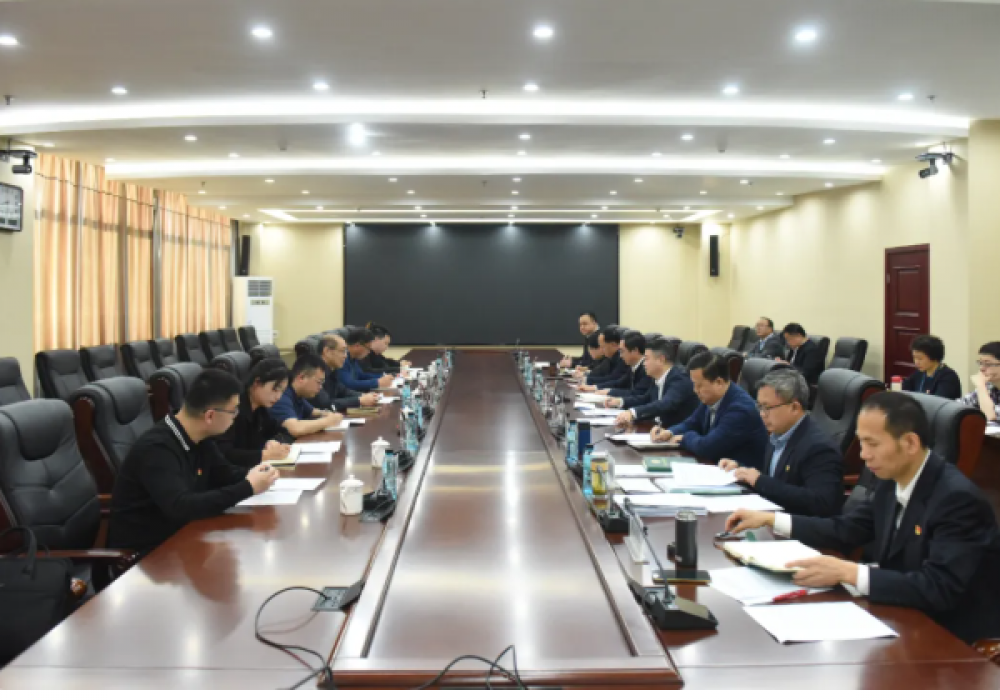 树立和践行正确政绩观学习教育第八督导组督导贵州医科大学附属医院见面会召开